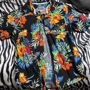 Hawaiian style button up